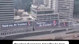 Video Rayakan Serangan Amerika ke Iran, Israel Pasang Sepanduk “Thank You, Mr. President”