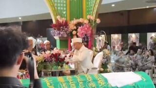 Video Suasana Haru Pernikahan Putri Rektor ULM Banjarmasin, Ayah Mempelai Pria Meninggal Jelang Akad