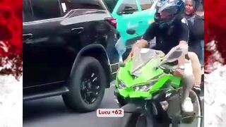 definisi yang benar dari SEPEDA MOTOR.