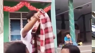 lomba tahan tawa