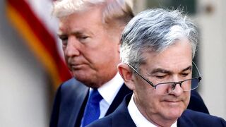 Dollar Hits 3.5-Year Low Amid Fed Independence Concerns