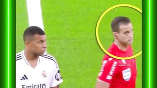 momen langka di sepak bola ????
