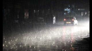 Karachi Thunderstorms, rain, heat wave break