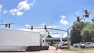 Dramatic Rescue: Worker Hangs Upside Down After Truck Hits Lift in Louisiana