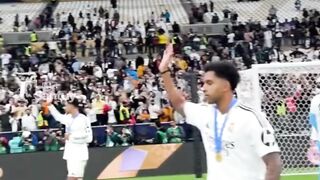 Rodrygo Dikorbankan Madrid Seharga Demi Gelandang Incaran Xabi!????????