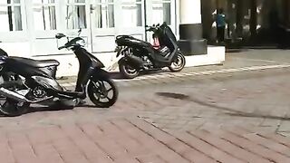 Berawal Senggolan di Jalan, Berlanjut Adu Jotos di Eks Pelabuhan Buleleng
