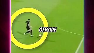 Aksi mengejutkan di lapangan! Seorang pemain menunjukkan skill luar biasa