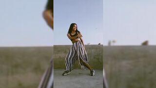 Indian Girl Vinita Mandal Dance 3
