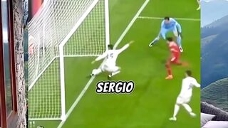 MOMEN PENYELAMATAN YANG BIKIN NGEDUMEL STRIKER!