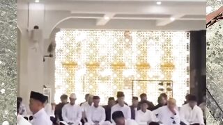 Memotret dengan gaya wkwkw videolucu