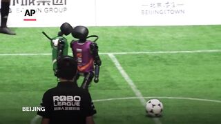 China hosts its first fully autonomous AI robot soccer