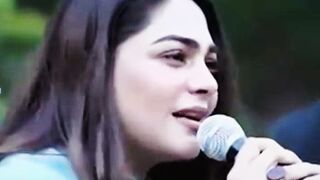 تون آڪاش اياڻو آهين در در تي ٿو داهين.