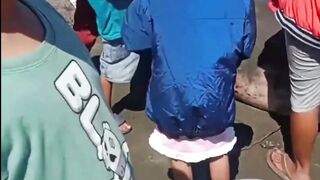 Hiu Tutul 7 Meter Terdampar di Pantai Welahan Wetan Cilacap