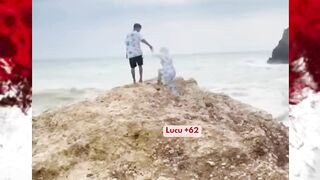 Definisi bersama sama kita lewati badainyaaa