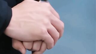 The way he get close her