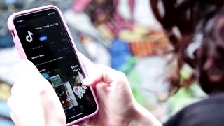 Trump Announces Wealthy Buyers for TikTok Amid US-China Tensions