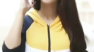 amazing funny entertaining Arishfa Khan New Shayari Video at wrong call Attitude
