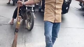 Fun cheek karo is ka kamaal ka ha