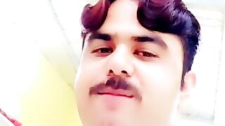 گلوکار