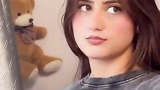 Tum mujh se
