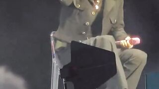 JIN STARE THE STAFF AFTER HE GOT HIT