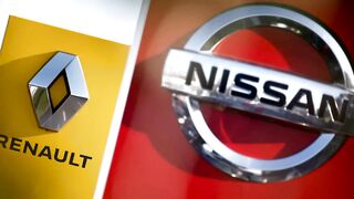 Renault Faces $11 Billion Loss on Nissan Stake in First Half