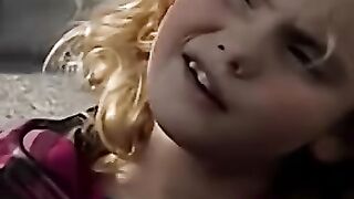 Outnumbered Classic Moment: Wishing on a Fountain