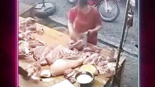 biasakan kunci motor dicabut, jangan dibiarin tergantung.