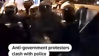 Serbian Police Face Off With Anti-Government Protesters in Belgrade