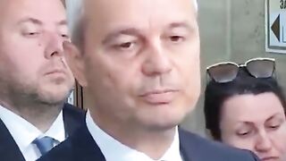 МИСИРКИТЕ ПОСТАВИХА НАТЯСНО КОЦЕ
