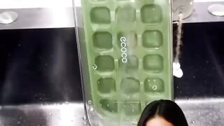 Megical ice cube tray