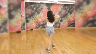 Indian Girl Vidhi Bhatia Dance 5