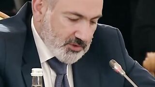 АЗЕРБЕЙДЖАН И АРМЕНИЯ МОЖЕ ДА СЕДНАТ НА МАСАТА НА ПРЕГОВОРИТЕ