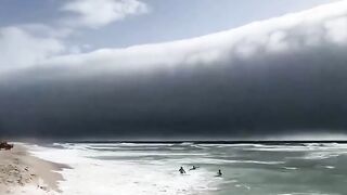 Movie-Like Roll Cloud Stuns Portugal Coast The Science Behind This Rare Phenomenon!