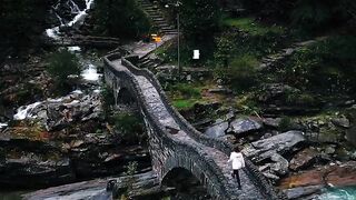 Most Amazing Bridge Beautiful and Dangerous
