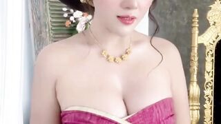 kondangan sendiri terus kapan sama kamunya ?