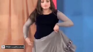 Pakistani Girl Noor Jahan Stage Dance