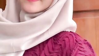 Cute beautiful hijab indo