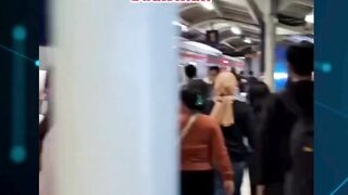 Seorang Penumpang Jatuh Di Jalur KRL