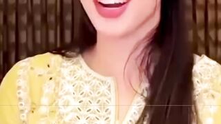 Alina amir viral video  meri body mein sensation hote  trending video