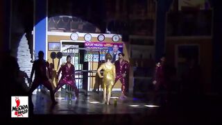 Pakistani Girl Khushbu Dance on Stage