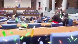 ПОРЕДНИЯТ РУНД МАНОЛ ПЕЙКОВ - ВЪЗДЪРЖАНЕ