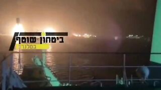[VIDEO] Memanas! Israel Gempur 3 Pelabuhan di Yaman dan Targetkan Houthi