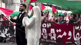 [VIDEO] Pengantin di Kanada Mengikuti Aksi Solidaritas Palestina di Hari Pernikahan