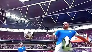 Penyelamatan Lainnya  Suarez