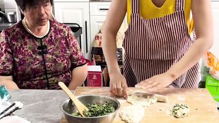 Video funny-china chiken