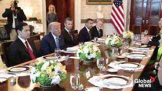Trump Firm on August 1 Tariff Deadline Yet Open to Negotiations