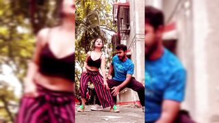 Indian Girl Pallavi Mukherjee Dance