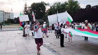 ПСИХИАТРИЯТА СПЕШНО ТРЯБВА ДА ОТВОРИ ВРАТИ