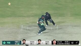 Baber Azam Wicket pak vs nz